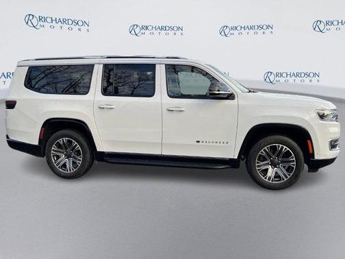 2024 Jeep Wagoneer L Series II 4x4