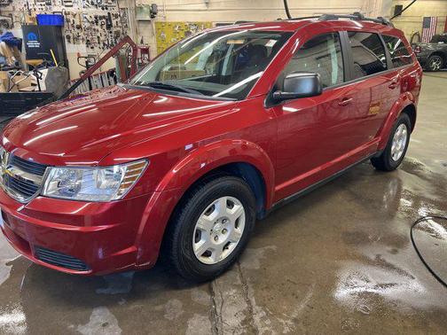 Inferno Red Crystal Pearl 2010 Dodge Journey SE