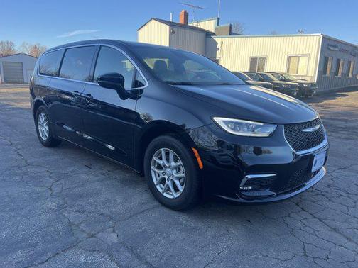 2026 Chrysler Pacifica L