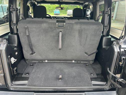 Black Clearcoat 2022 Jeep Wrangler Sport