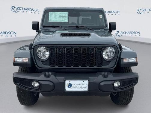 Anvil Clearcoat 2026 Jeep Gladiator Sport S