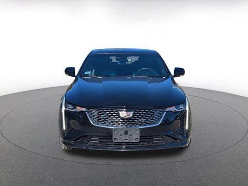 2024 Cadillac CT4 Luxury