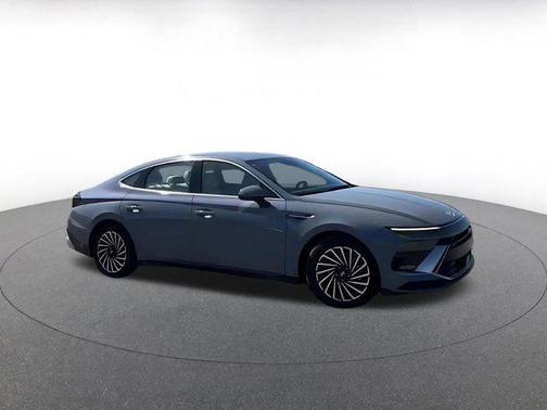 Transmission Blue 2025 Hyundai SONATA Hybrid SE