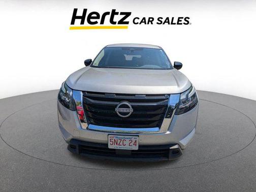 2024 Nissan Pathfinder S FWD