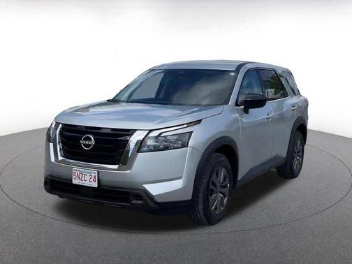 2024 Nissan Pathfinder S FWD