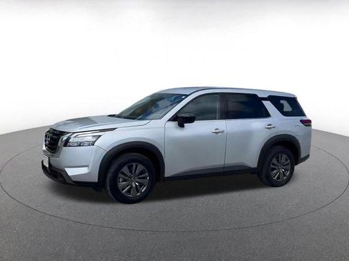 2024 Nissan Pathfinder S FWD