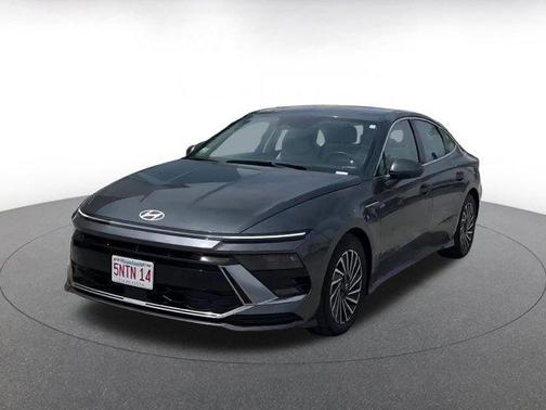 2024 Hyundai SONATA Hybrid SE