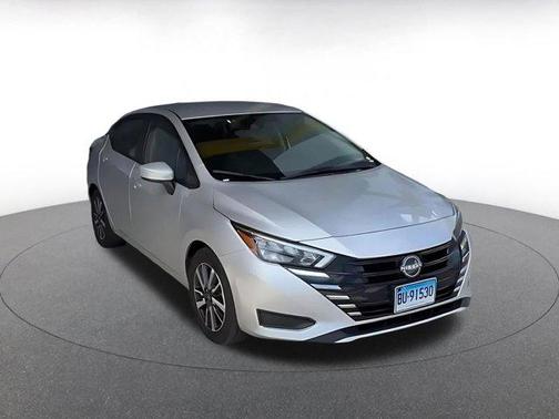 Brilliant Silver Metallic 2025 Nissan Versa 1.6 SV