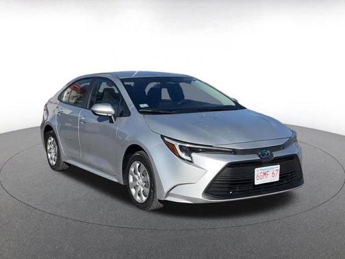 2025 Toyota Corolla Hybrid LE