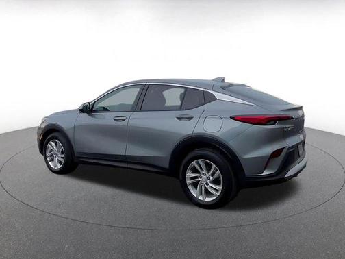 Moonstone Gray Metallic 2025 Buick Envista Preferred FWD