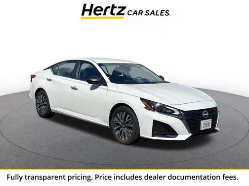 Glacier White 2025 Nissan Altima SV FWD