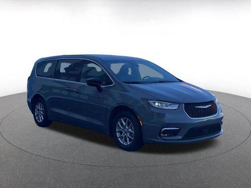 2025 Chrysler Pacifica L