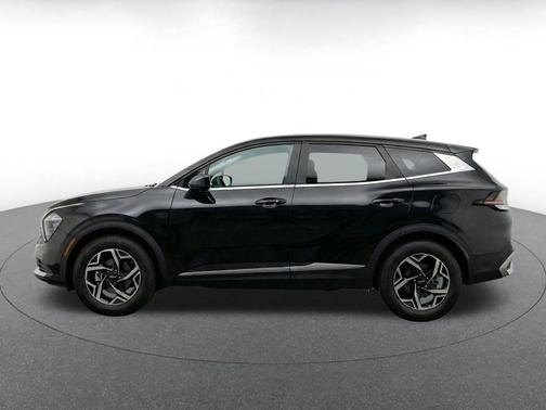 Ebony Black 2025 Kia Sportage LX