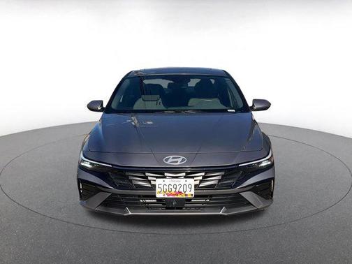 2025 Hyundai ELANTRA SEL
