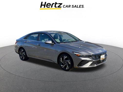 2025 Hyundai ELANTRA SEL