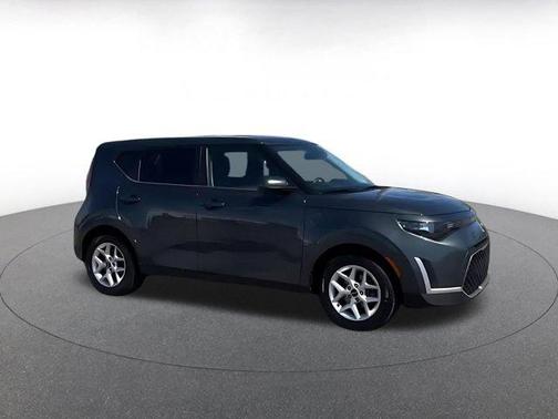Gravity Gray 2025 Kia Soul LX