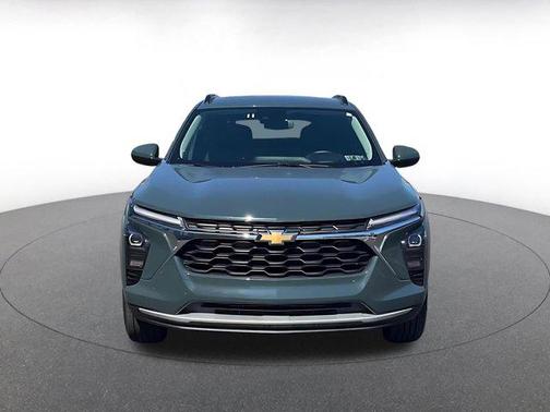 Cypress Gray 2025 Chevrolet Trax LT