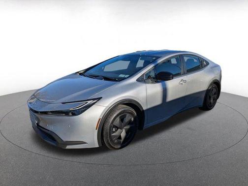 2025 Toyota Prius LE