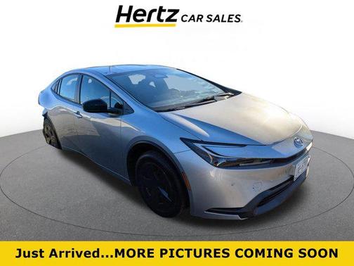 2025 Toyota Prius LE