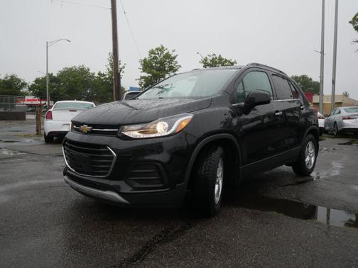 Photo 5 of 27 of 2018 Chevrolet Trax LT