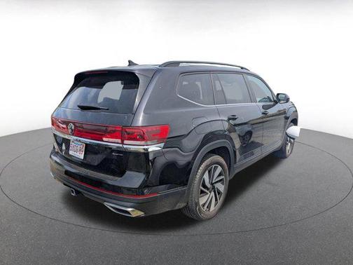 2024 Volkswagen Atlas 2.0T SE w/Technology 4MOTION