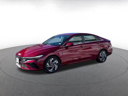 2025 Hyundai ELANTRA SEL