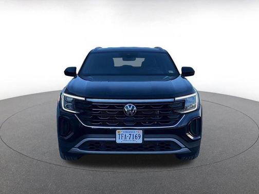 2025 Volkswagen Atlas Cross Sport 2.0T SE w/Technology 4MOTION