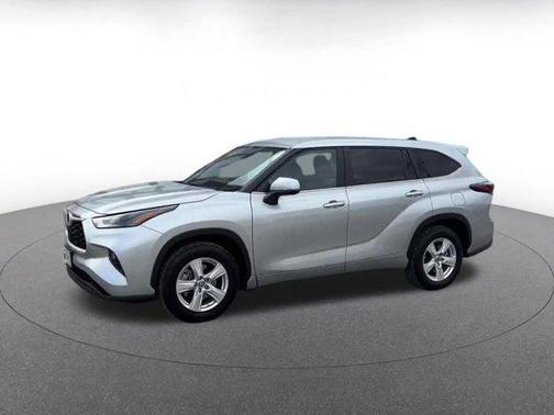 2025 Toyota Highlander LE