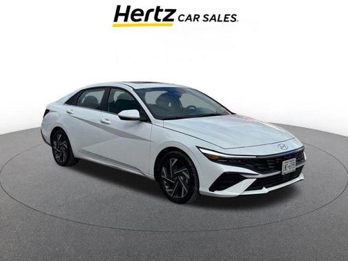 2025 Hyundai ELANTRA SEL