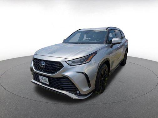 2024 Toyota Highlander XSE
