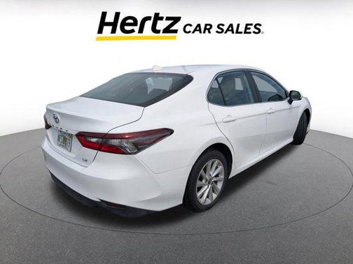 2022 Toyota Camry LE