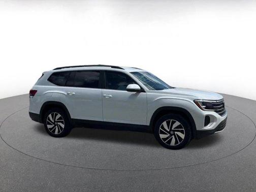2024 Volkswagen Atlas 2.0T SE w/Technology 4MOTION
