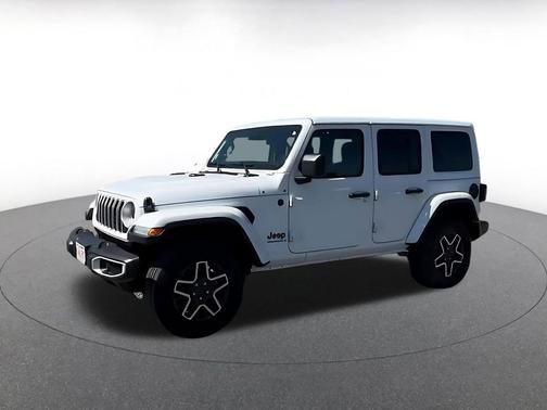 Bright White Clearcoat 2025 Jeep Wrangler 4-Door Sahara 4x4