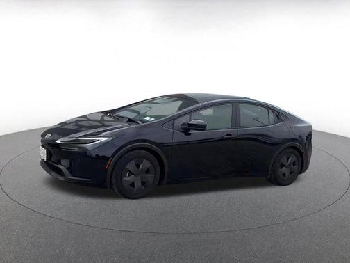 2025 Toyota Prius LE