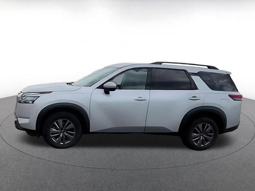 Brilliant Silver Metallic 2025 Nissan Pathfinder SV FWD