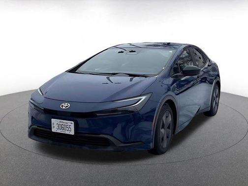 2025 Toyota Prius LE