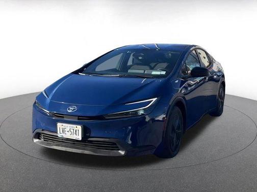 2025 Toyota Prius LE