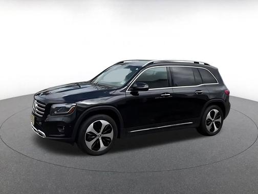 Night Black 2025 Mercedes-Benz GLB 250 4MATIC