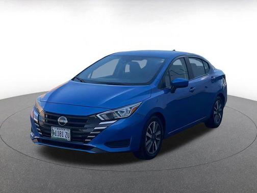 2023 Nissan Versa 1.6 SV