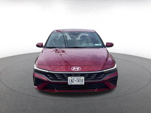 2025 Hyundai ELANTRA SEL