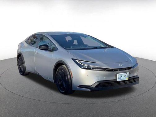2025 Toyota Prius LE