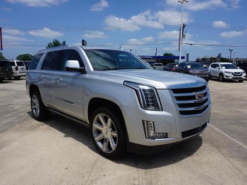 Photo 1 of 17 of 2017 Cadillac Escalade Premium Luxury