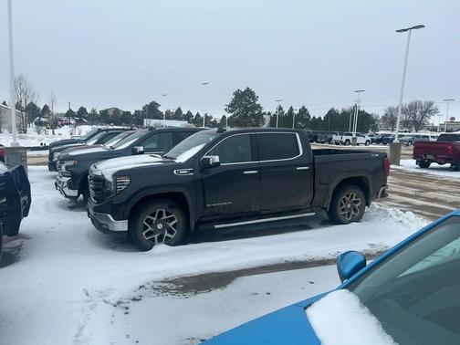 2023 GMC Sierra 1500 SLT