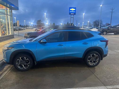 2025 Chevrolet Trax LT