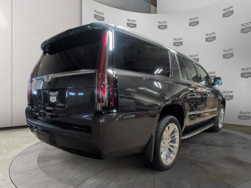 2018 Cadillac Escalade ESV Premium Luxury