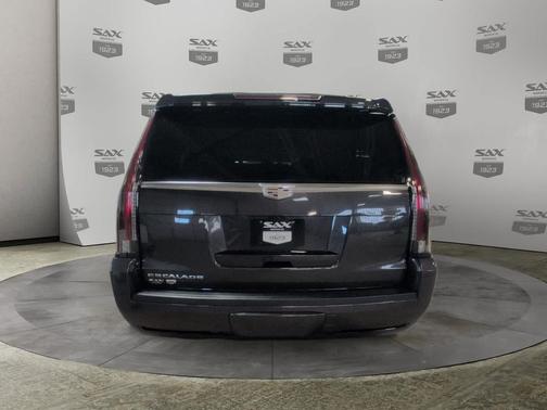 2018 Cadillac Escalade ESV Premium Luxury