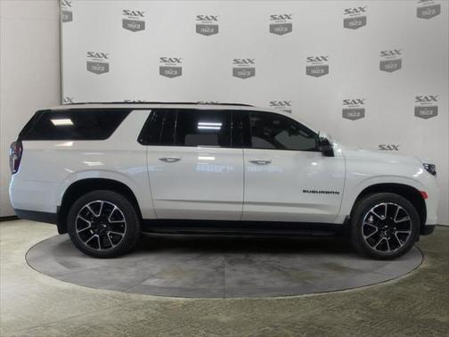 2023 Chevrolet Suburban RST