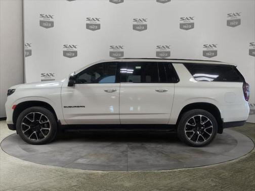 2023 Chevrolet Suburban RST