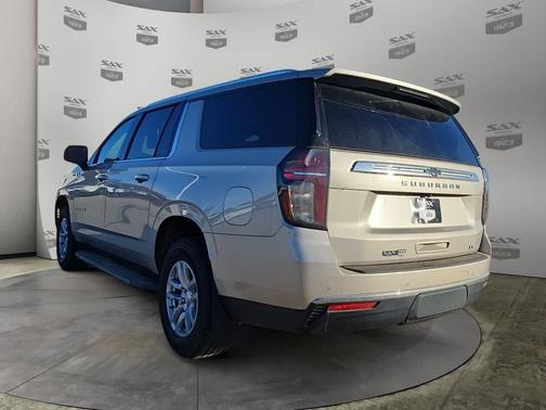 2024 Chevrolet Suburban LT