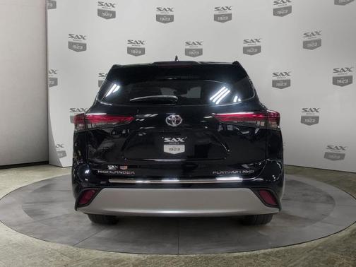 2020 Toyota Highlander Platinum